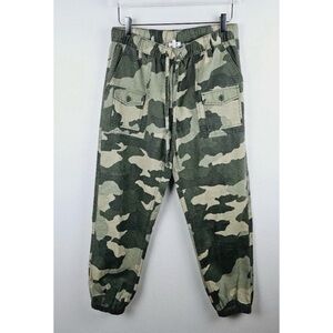Aerie Green Camouflage Cargo Pants